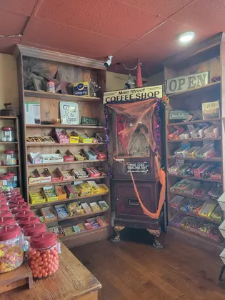 Dr. Conkey's Candy & Coffee, business photo 4