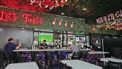 Mariachi Loco Grill & Cantina, business photo 2