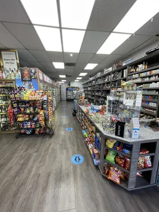 Paul's Liquor Market #2, business photo 3