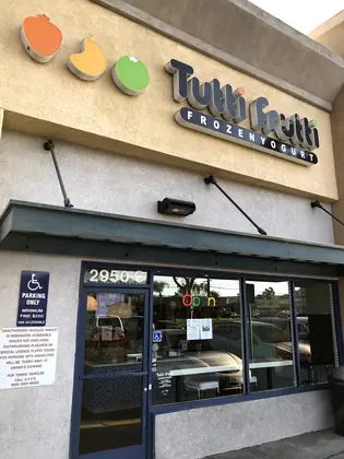 Tutti Frutti Frozen Yogurt, business photo 2