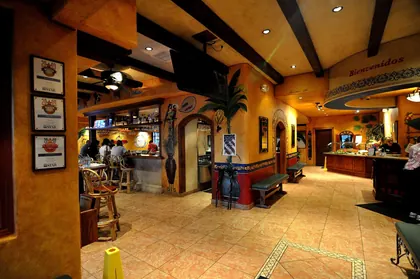 Yolanda's, business photo 2